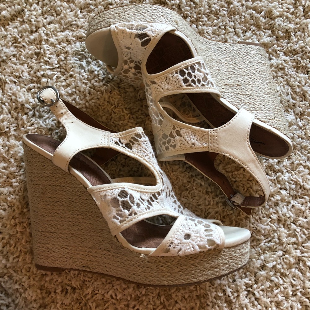 Lucky Brand lace wedges. 8.5